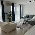 公寓 Andrras House Beachfront With Sea View Shëngjin
