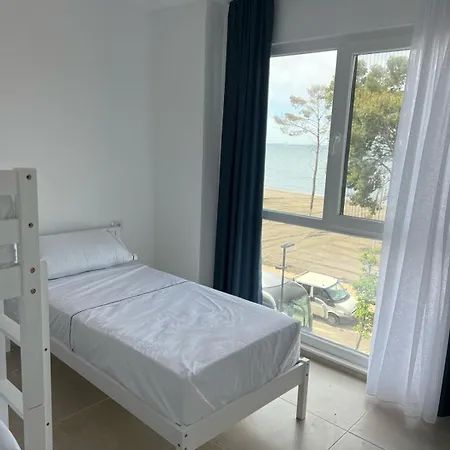 Andrras Beach House Beachfront Apartment With Sea View *